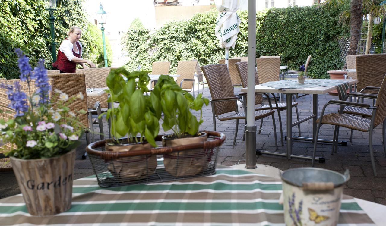 Hotel Restaurant Osterbauer 노인키르헨 외부 사진